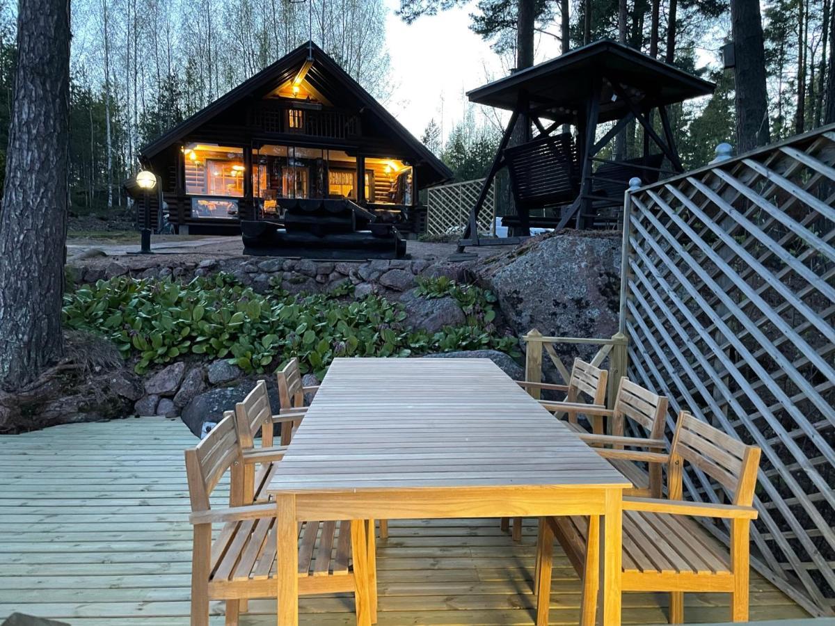 Vaenvik Pyhtaeae Villa Siltakyla Exterior photo